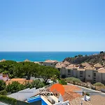 #185 V3 Laranjeiras By Holidays Hébergement de vacances *