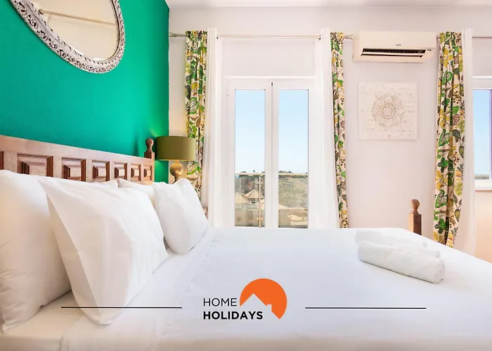 #185 V3 Laranjeiras By Holidays Сasa de vacaciones Albufeira